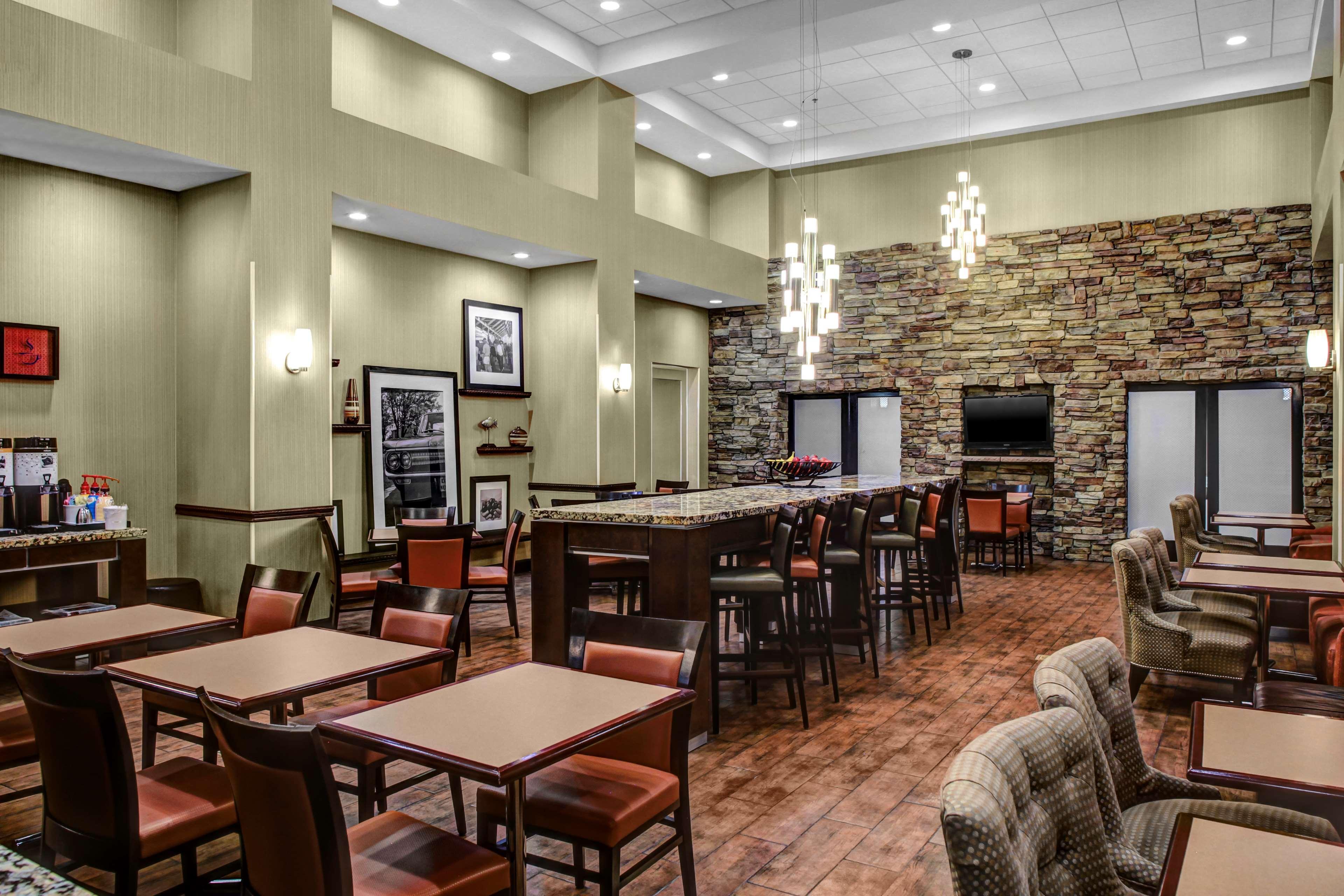 Hampton Inn And Suites Bakersfield / Highway 58 Εξωτερικό φωτογραφία