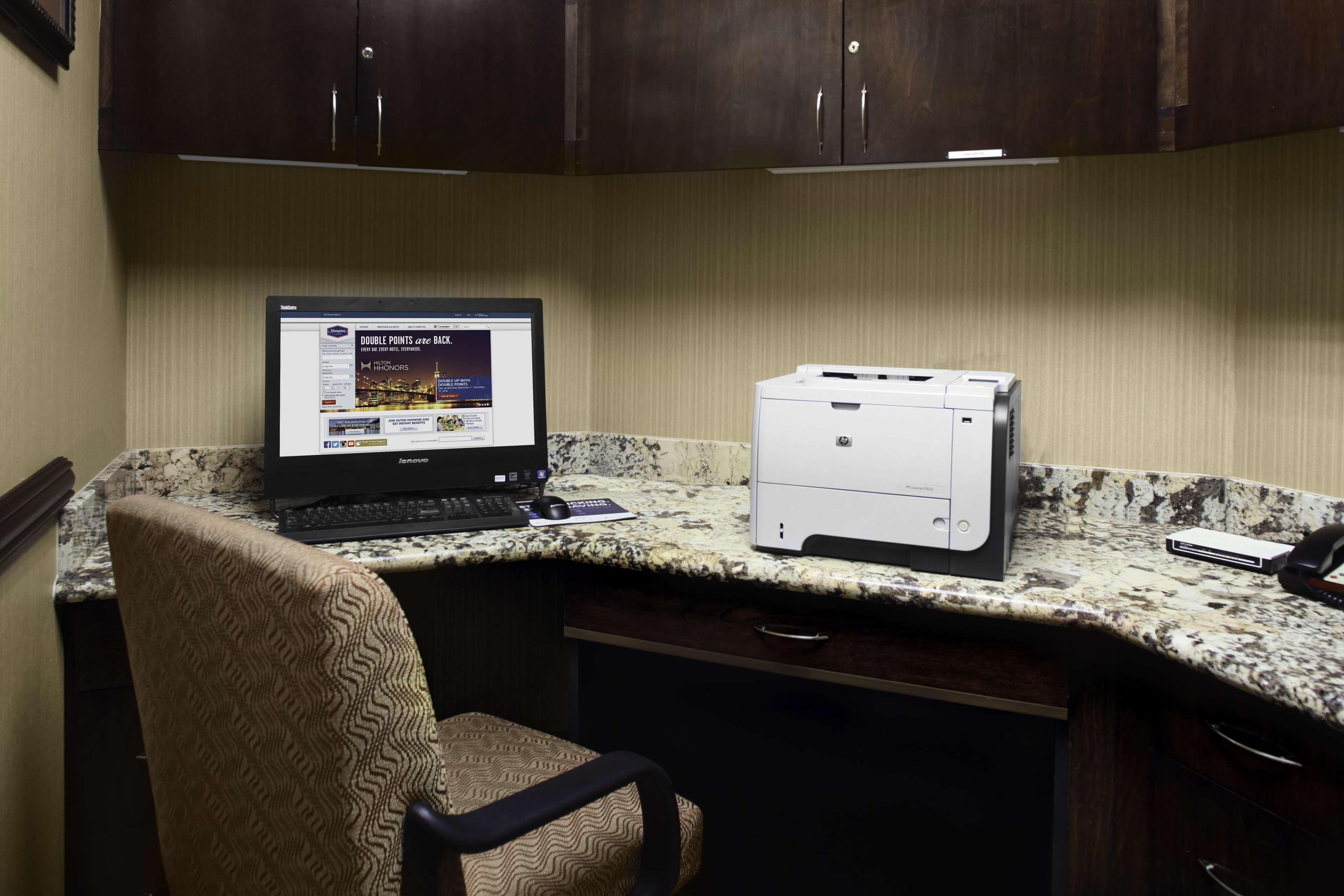 Hampton Inn And Suites Bakersfield / Highway 58 Εξωτερικό φωτογραφία