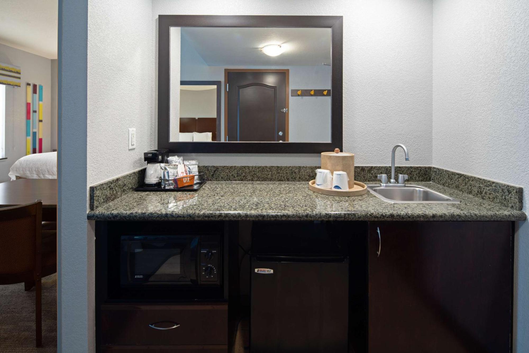 Hampton Inn And Suites Bakersfield / Highway 58 Εξωτερικό φωτογραφία