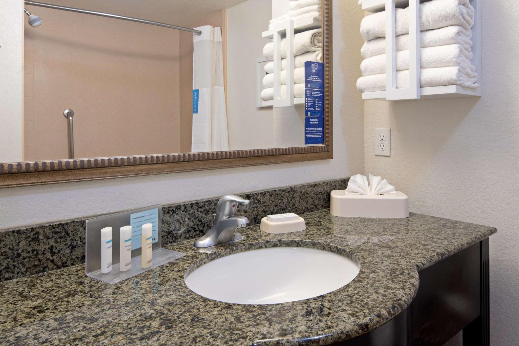 Hampton Inn And Suites Bakersfield / Highway 58 Εξωτερικό φωτογραφία