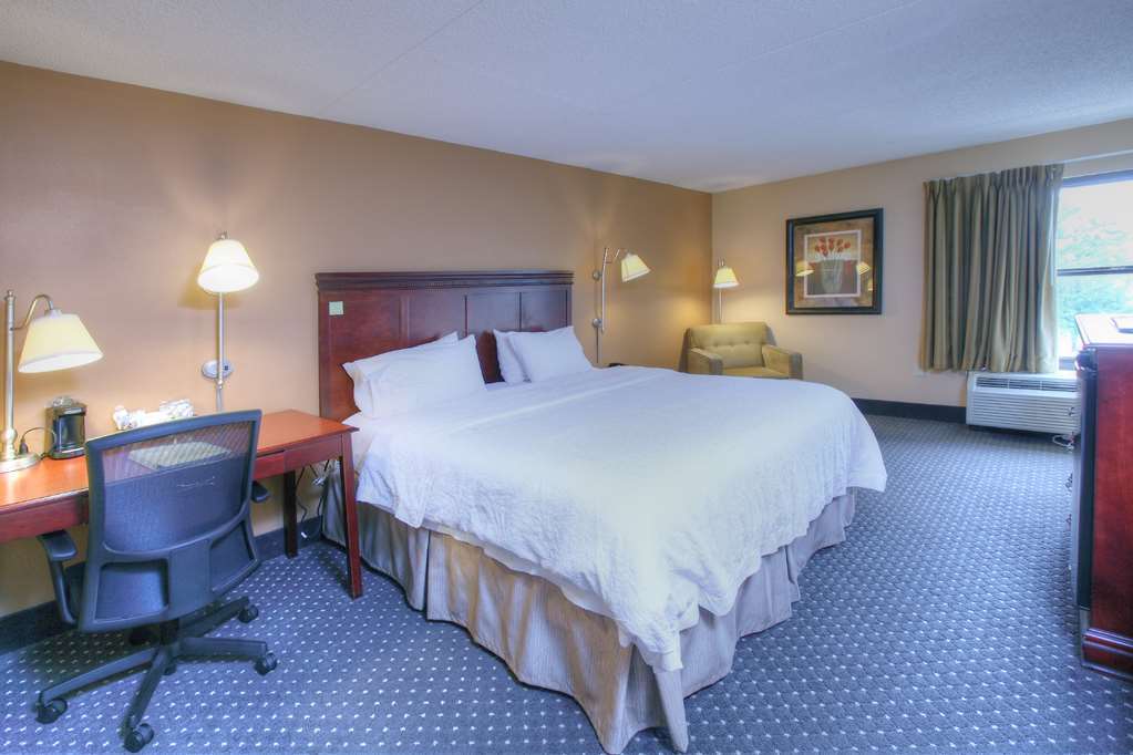 Hampton Inn And Suites Bakersfield / Highway 58 Δωμάτιο φωτογραφία